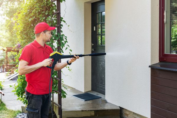 Cost of Building Exterior Cleaning in Estero