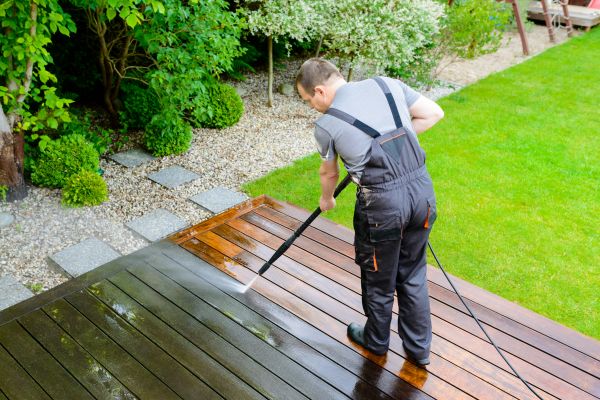 Cost of Deck And Patio Cleaning in Estero