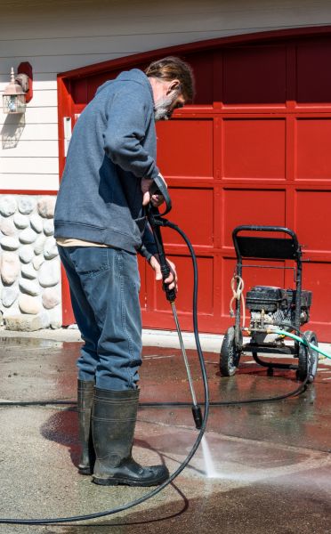 Cost of Driveway Pavement Cleaning in Estero
