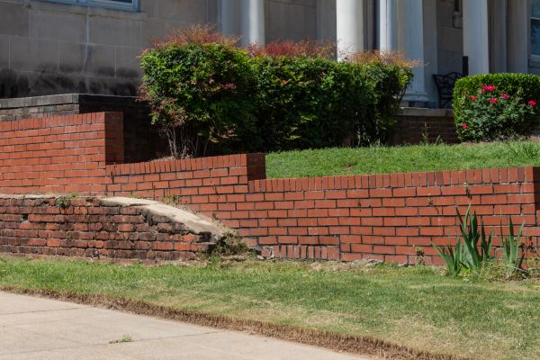 Cost of Retaining Wall Cleaning in Estero