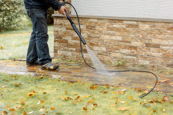 Cost of Residential Powerwashing in Estero