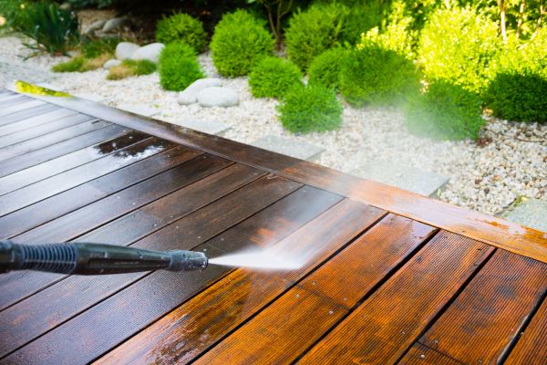 Cost of Deck Cleaning in Estero